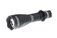 Купить Фонарь светодиодный тактический Armytek Predator v3, 1120 лм, теплый свет, аккумулятор арт. F01603BW