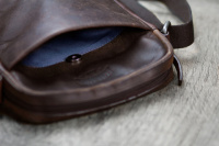 Купить Сумка Klondike Digger Jake, темно-коричневая, 26x22x7 см арт. KD1047-03