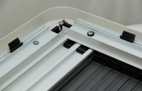 Купить Окно откидное Mobile Comfort W5045R 500x450 мм, штора рулонная, антимоскитка арт. W5045R