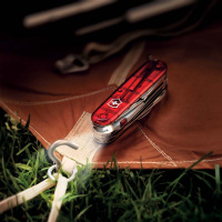 Купить Нож перочинный VICTORINOX Huntsman Lite, 91 мм, 21 функция, полупрозрачный красный арт. 1.7915.T