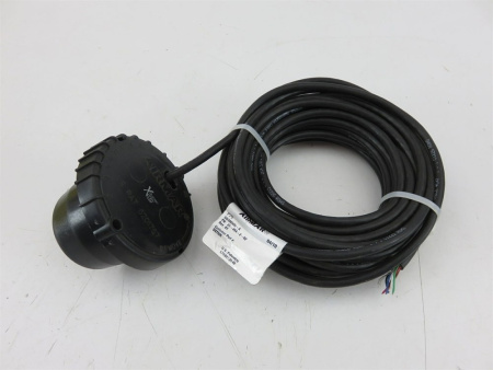 Купить Raymarine P58 TM PLASTIC DST TRIDUCER ROHS 600W 9M CABLE арт. A102138