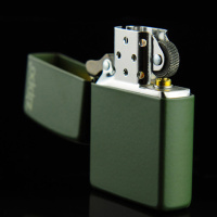 Купить Зажигалка ZIPPO Green Matte, латунь с порошковым покрытием, зеленая, матовая, 38x13x57 мм арт. 221ZL