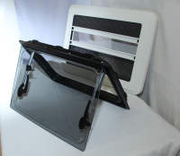 Купить Окно откидное Mobile Comfort W9060R  900x600мм, штора рулонная, антимоскитка арт. W9060R