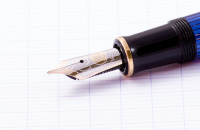Купить Pelikan Souveraen - Black and Blue GT, перьевая ручка, F арт. 995316
