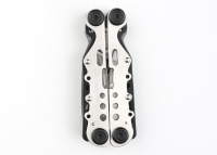 Купить Мультитул Stinger, 105x40 мм, 13 функций, сталь, серебристо-чёрный, в комплекте нейлоновый чехол арт. MT-S004