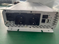 Купить Инвертор с зарядным устройством MobileComfort S2012-BC, чистый синус, 2000Вт, 12В арт. S2012-BC