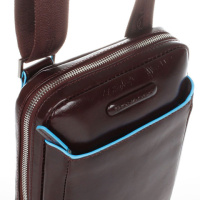 Купить Сумка Piquadro Blue Square, коричневая, 16x22x4,5 см арт. CA3084B2/MO