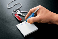 Купить Нож-брелок VICTORINOX Signature, 58 мм, 7 функций, полупрозрачный красный арт. 0.6225.T