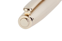 Купить Ручка шариковая Pierre Cardin GOLDEN. Цвет - золотистый. Упаковка B-1 арт. PC8113BP