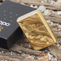Купить Зажигалка ZIPPO Classic с покрытием High Polish Brass, латунь/сталь, золотистая, 38x13x57 мм арт. 254B