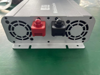 Купить Инвертор с зарядным устройством MobileComfort S1512-BC, чистый синус, 1500Вт, 12В арт. S1512-BC